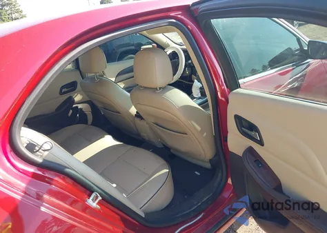 2013 Chevrolet Malibu 2Lt из США, поврежденный, VIN 1G11E5SA4DF211111